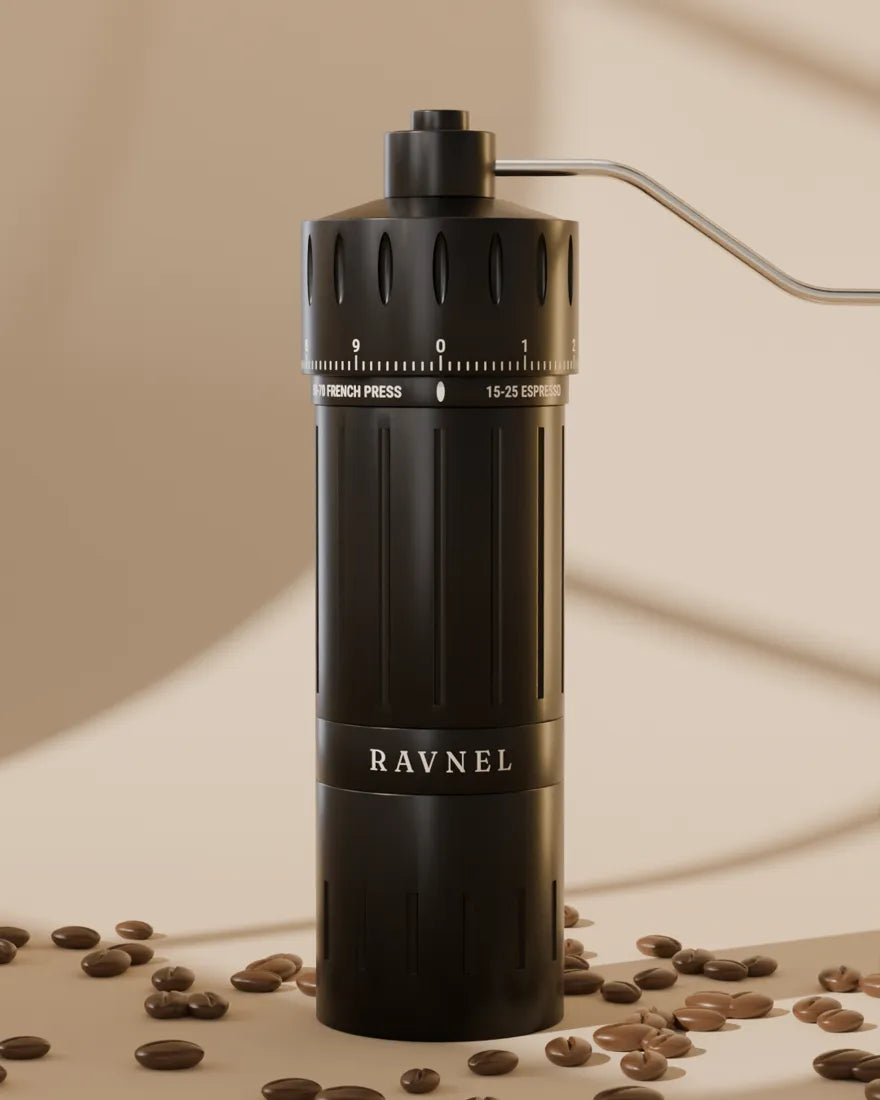 De molen tussen verspreide koffiebonen